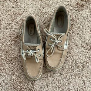 girls sperry.